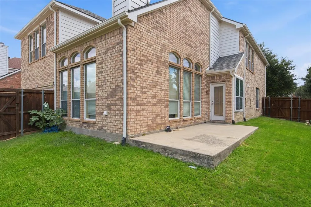 11117 Silver Horn Drive