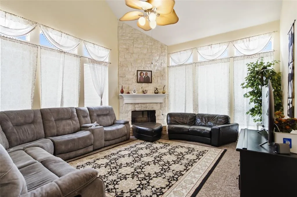 11117 Silver Horn Drive