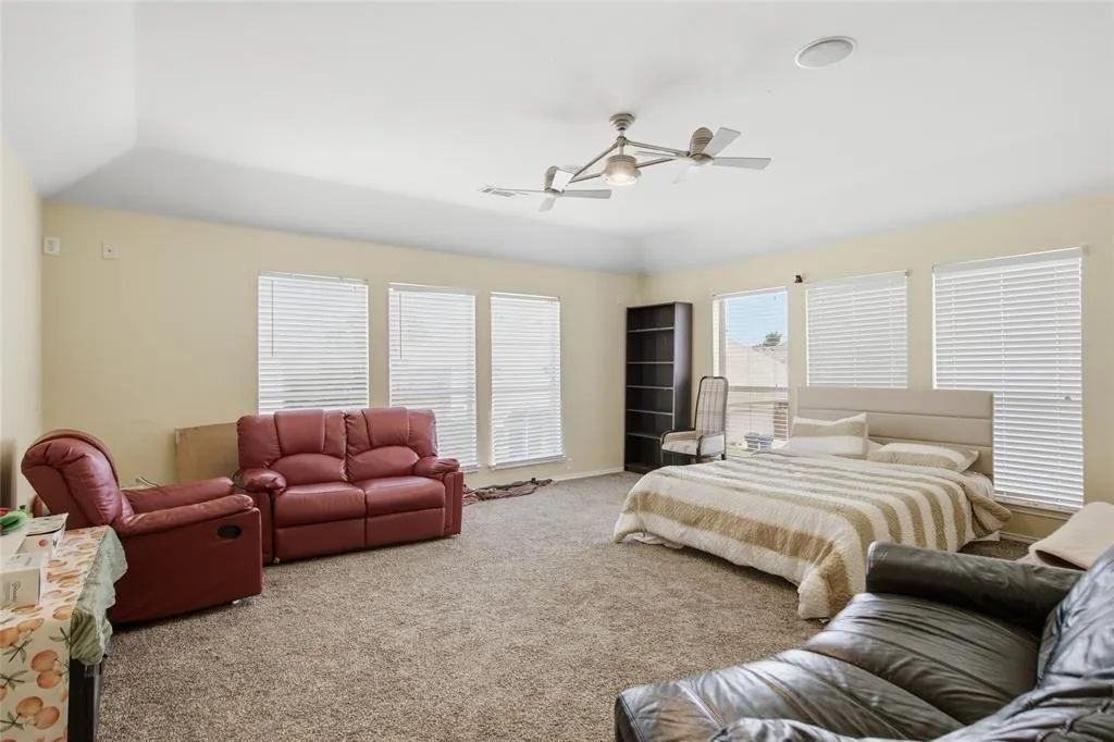 11117 Silver Horn Drive