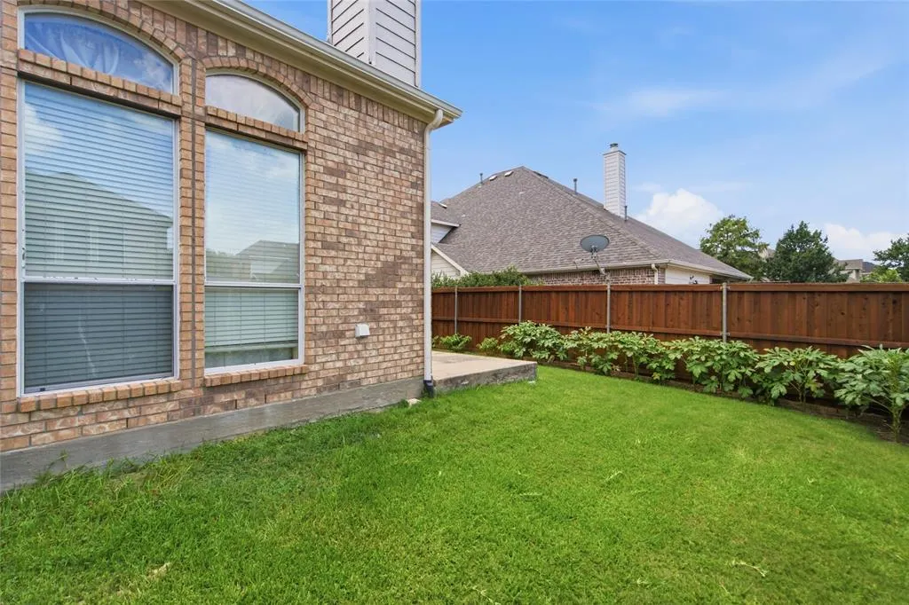 11117 Silver Horn Drive