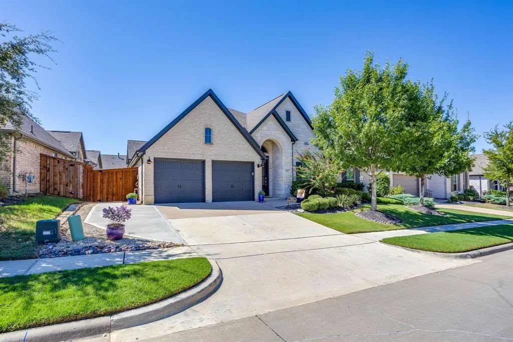 3917 Redbud Drive