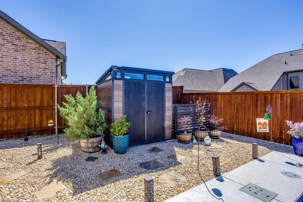 3917 Redbud Drive