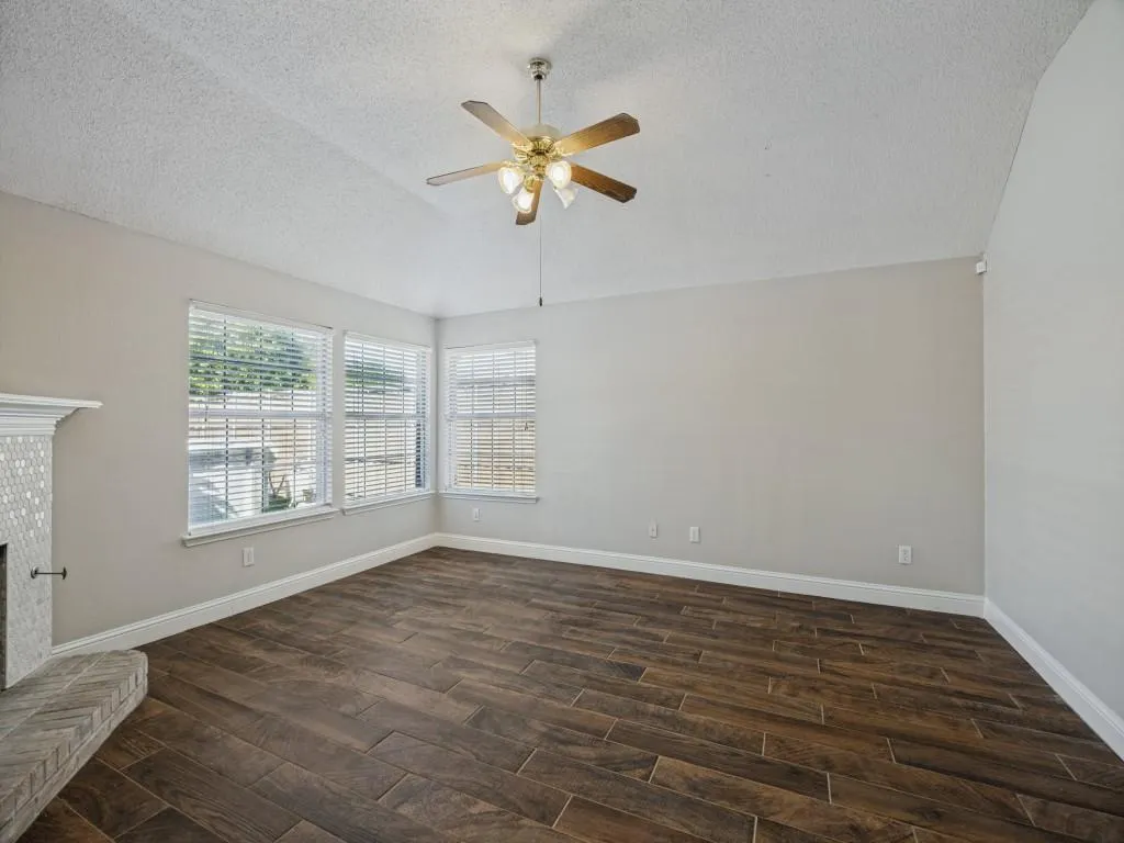 741 Lauren Way