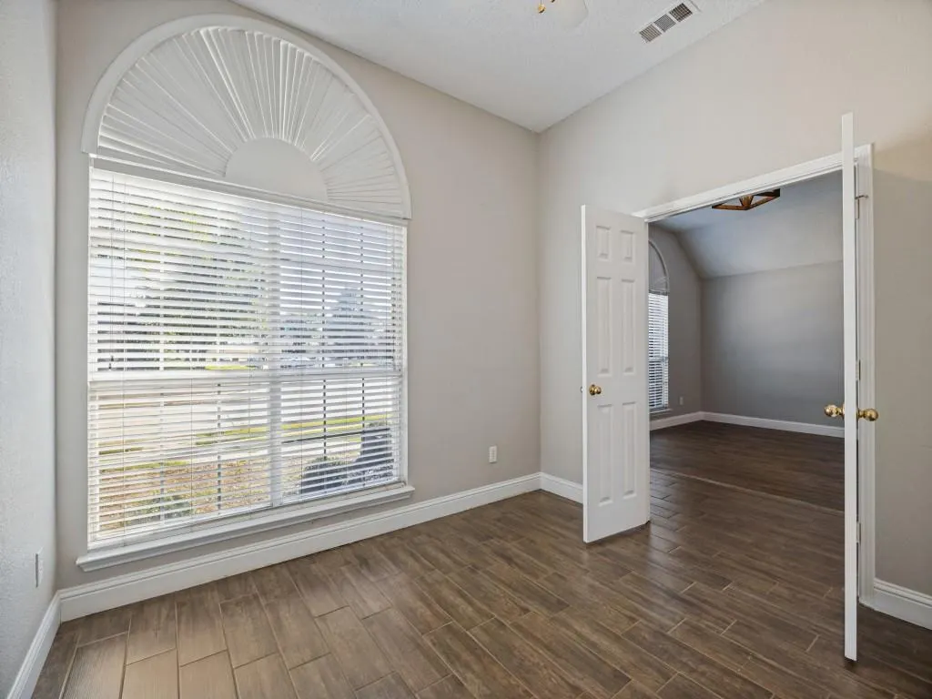 741 Lauren Way