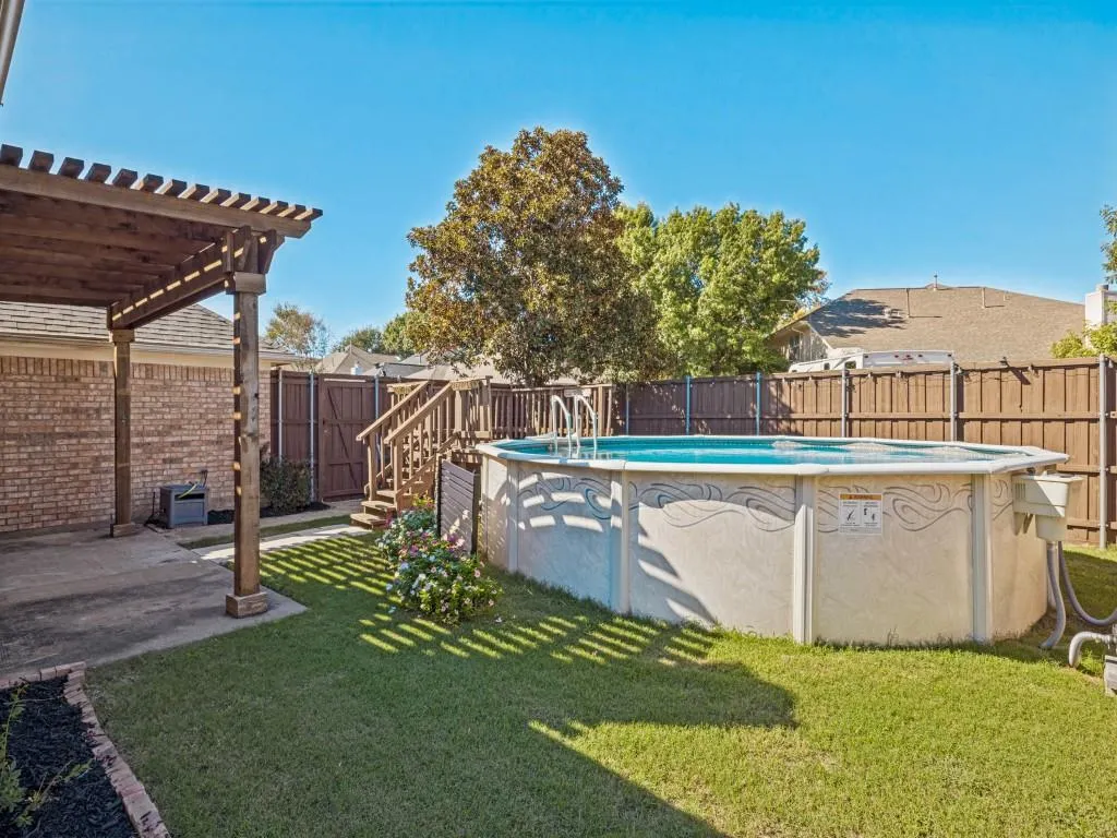 741 Lauren Way