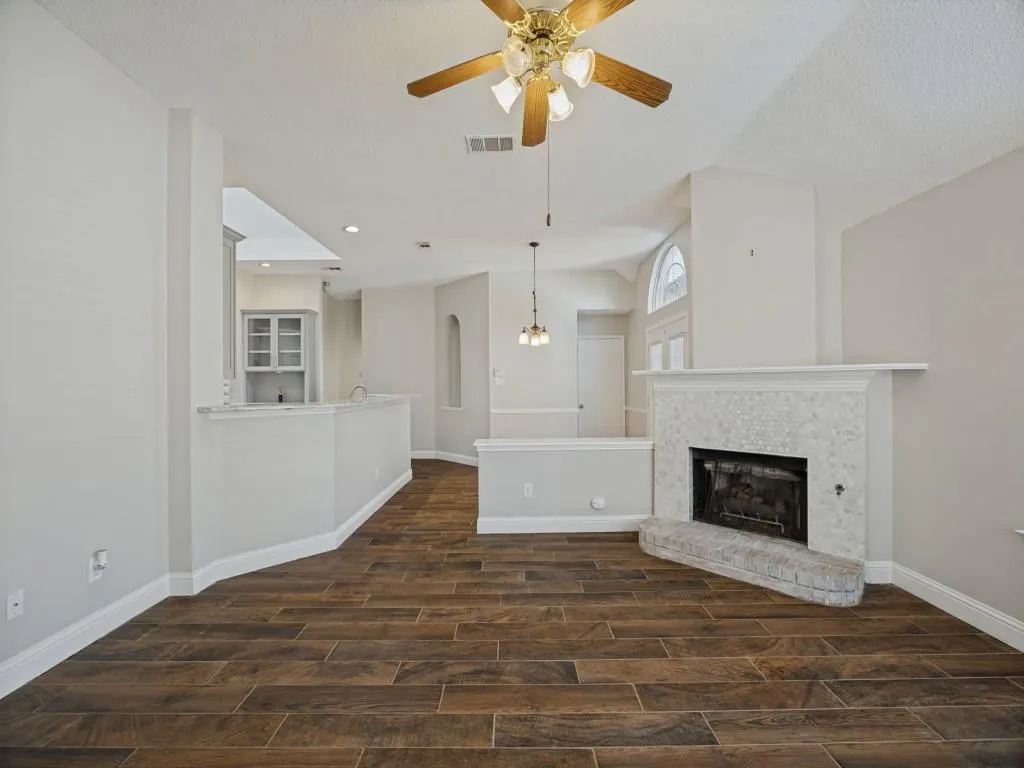 741 Lauren Way