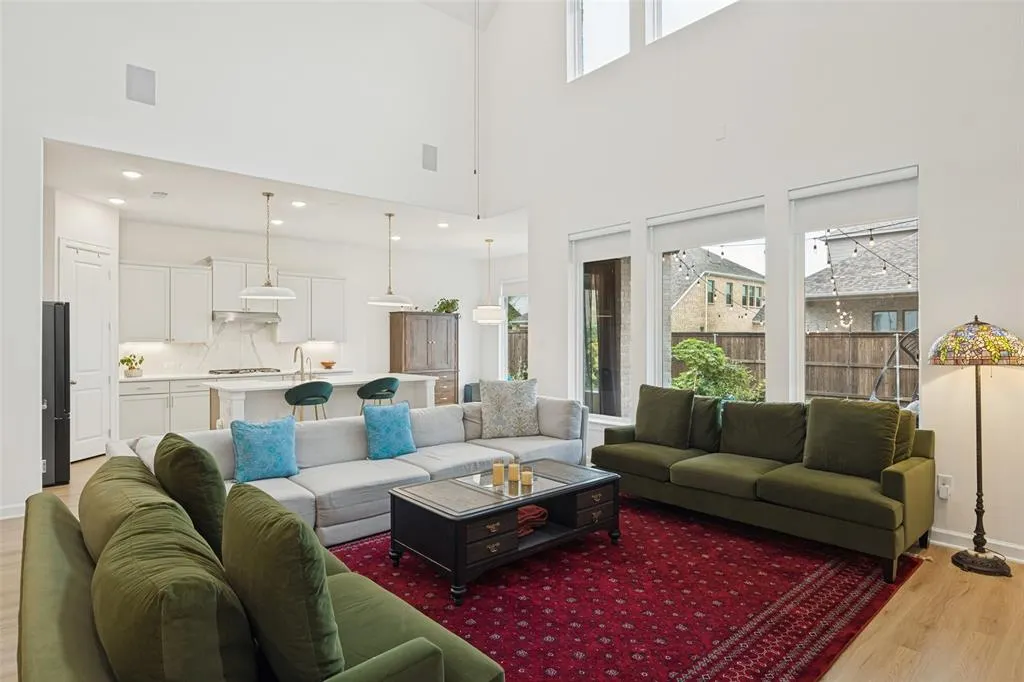 16608 Highland Drive
