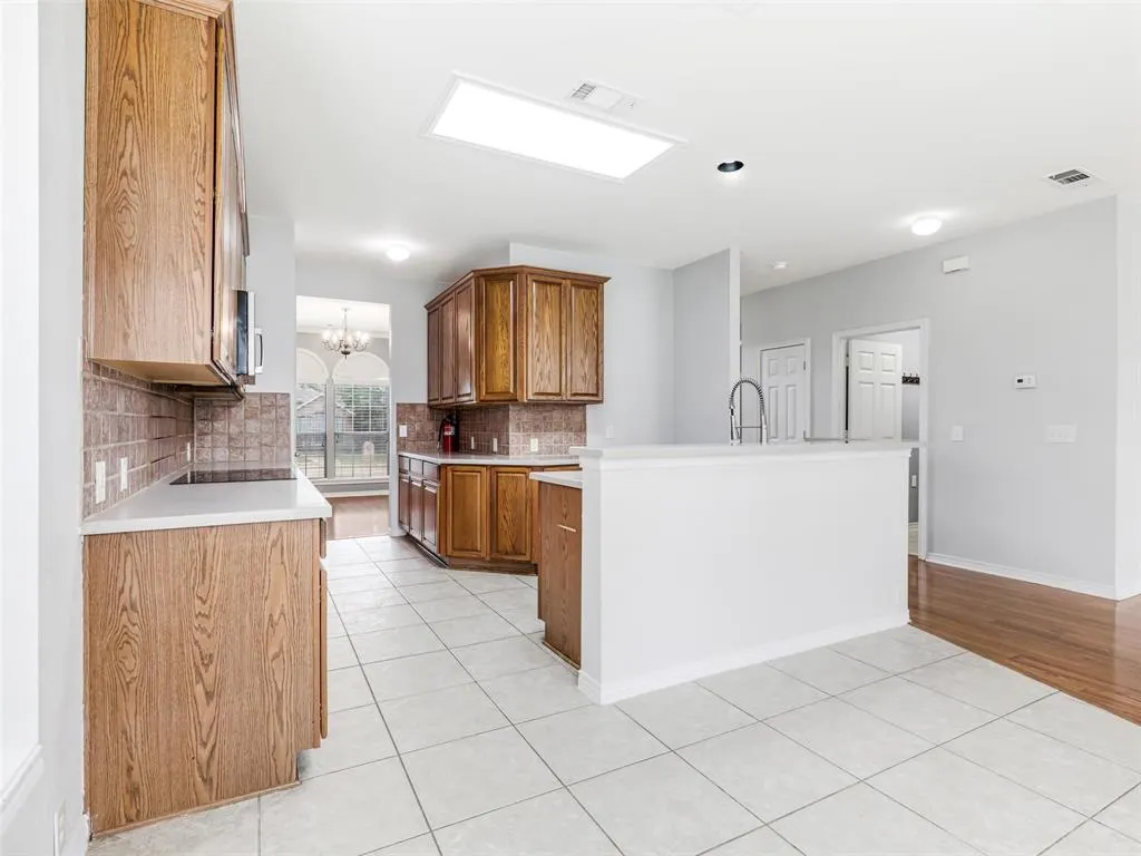 7419 Ravenhill Drive