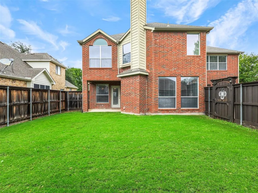 7419 Ravenhill Drive