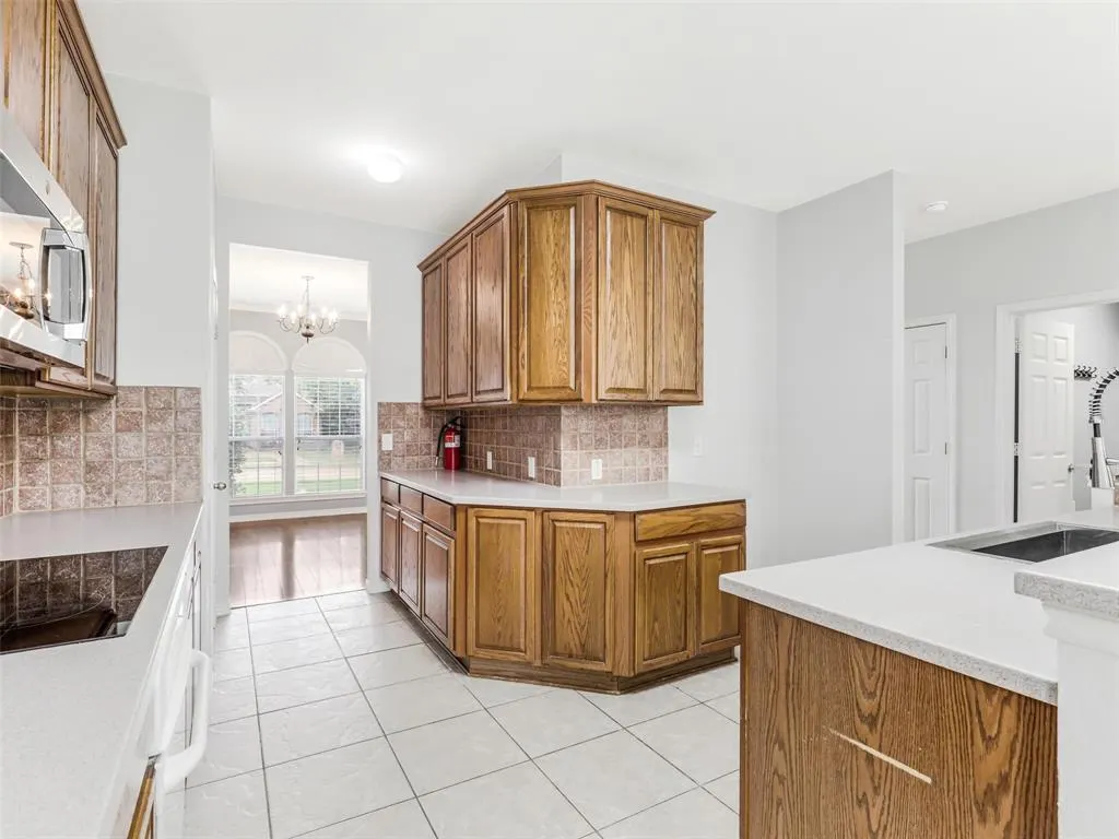 7419 Ravenhill Drive