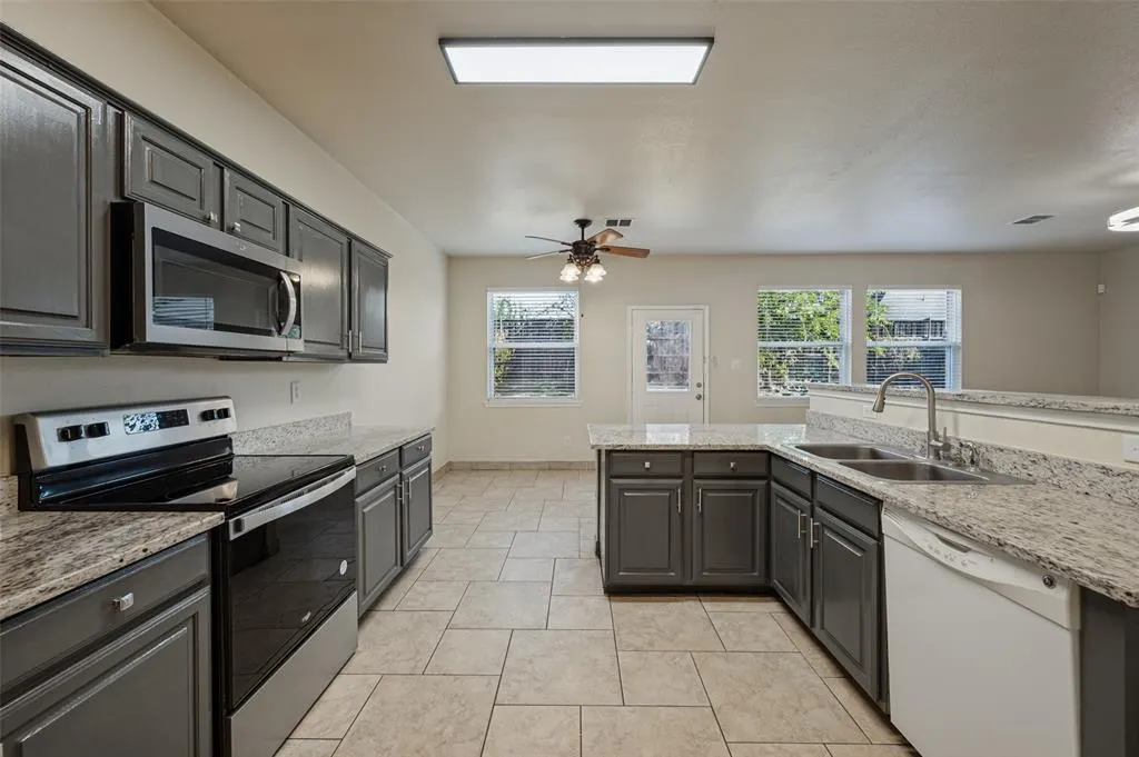 1905 Peppertree Drive