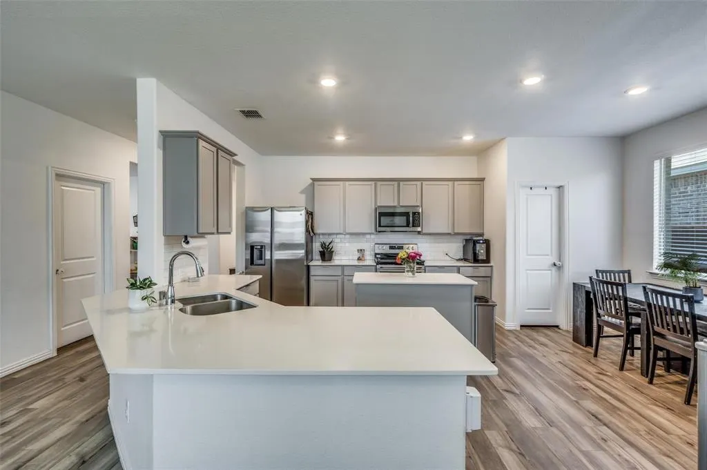 11425 Silver Queen Drive