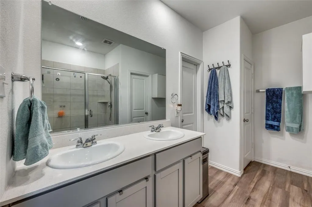 11425 Silver Queen Drive