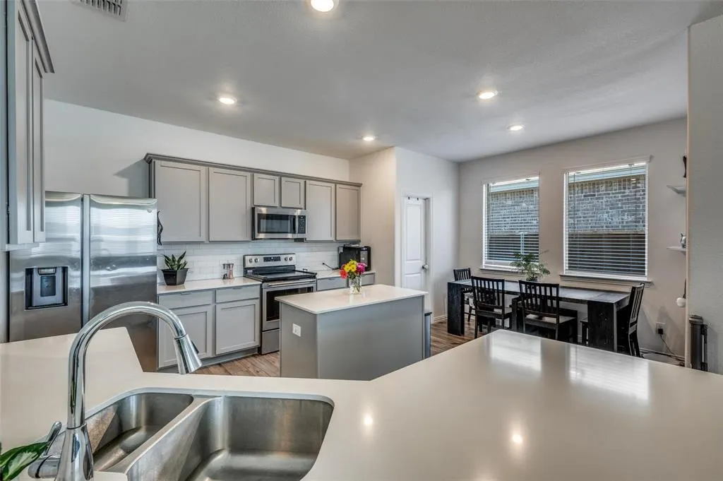 11425 Silver Queen Drive