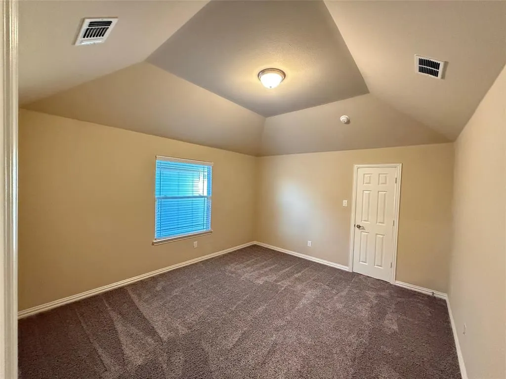 504 Christie Crossing