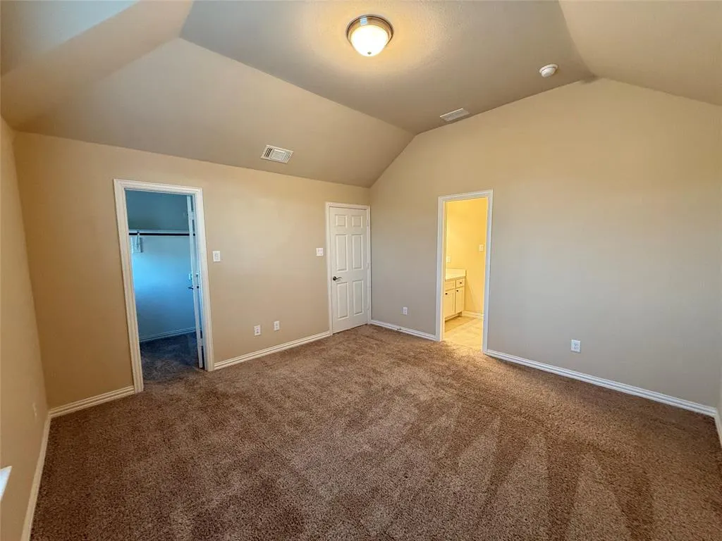 504 Christie Crossing