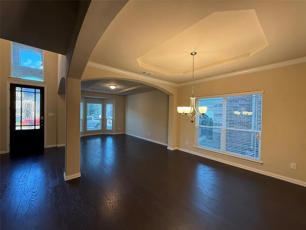 504 Christie Crossing