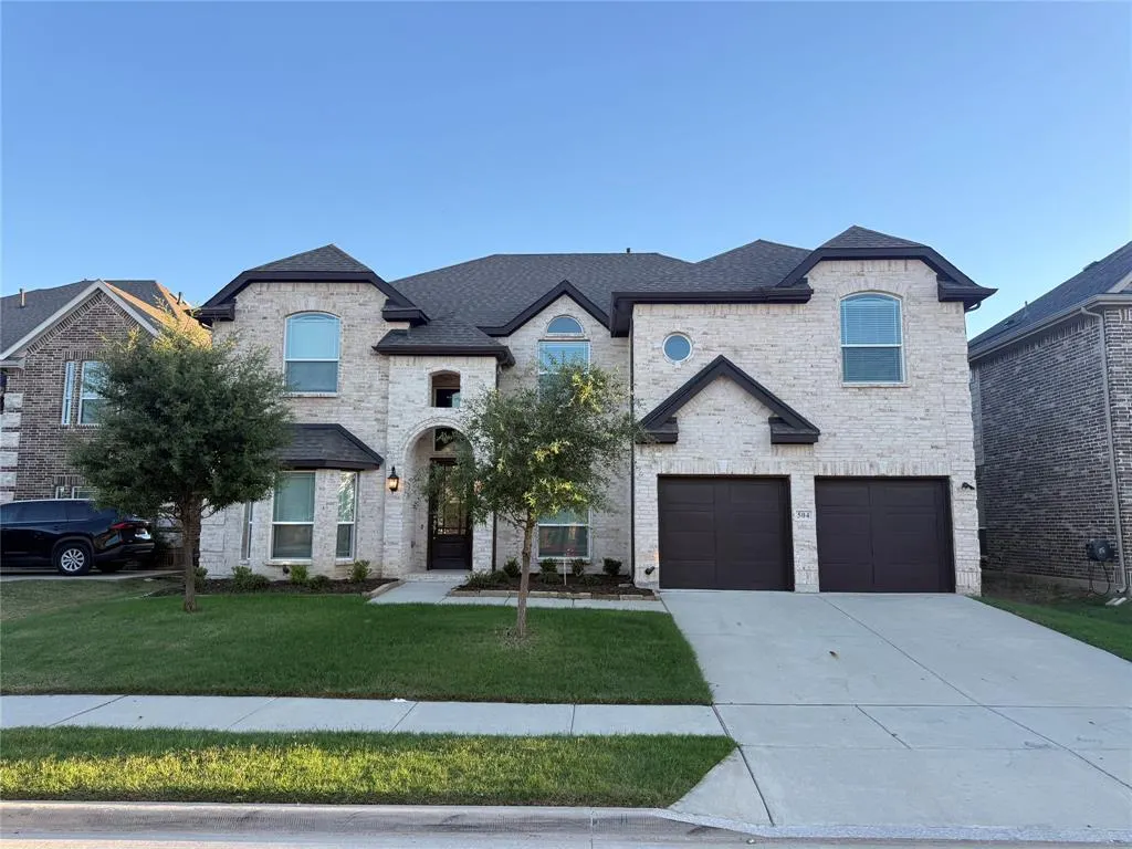504 Christie Crossing