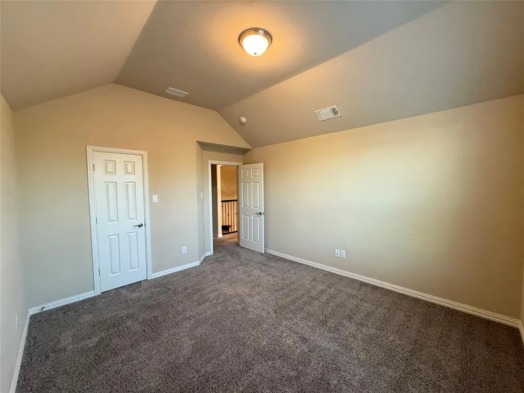 504 Christie Crossing