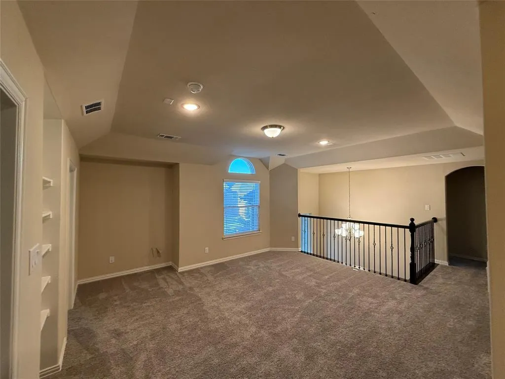 504 Christie Crossing