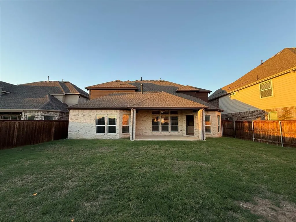504 Christie Crossing