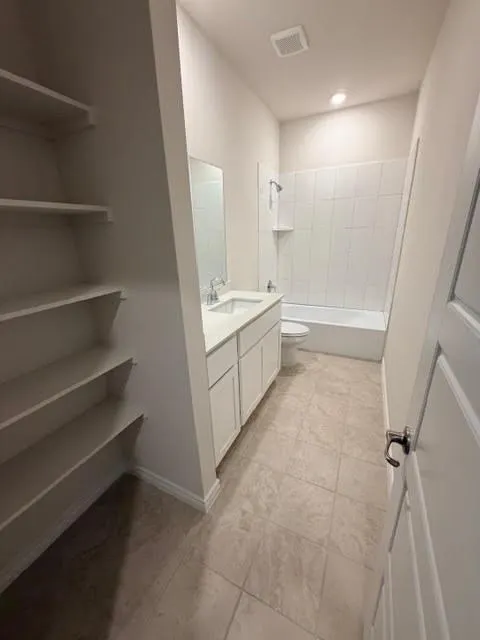 2512 Pikes Peak Way