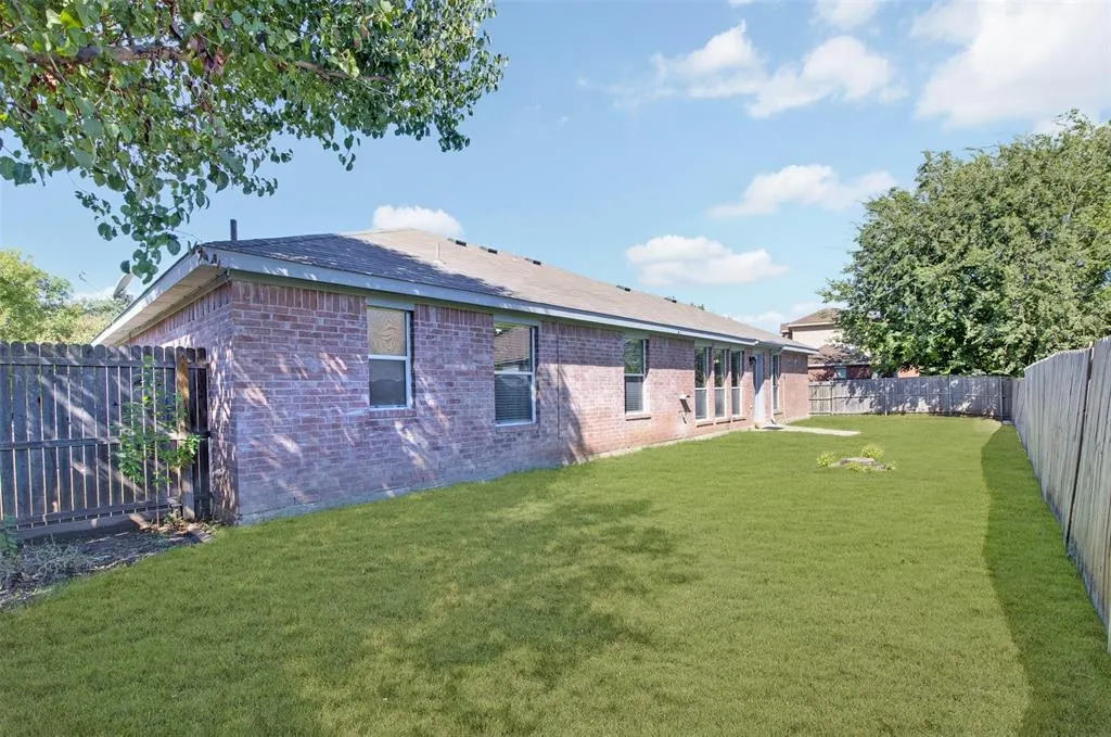 2724 Douglas Drive