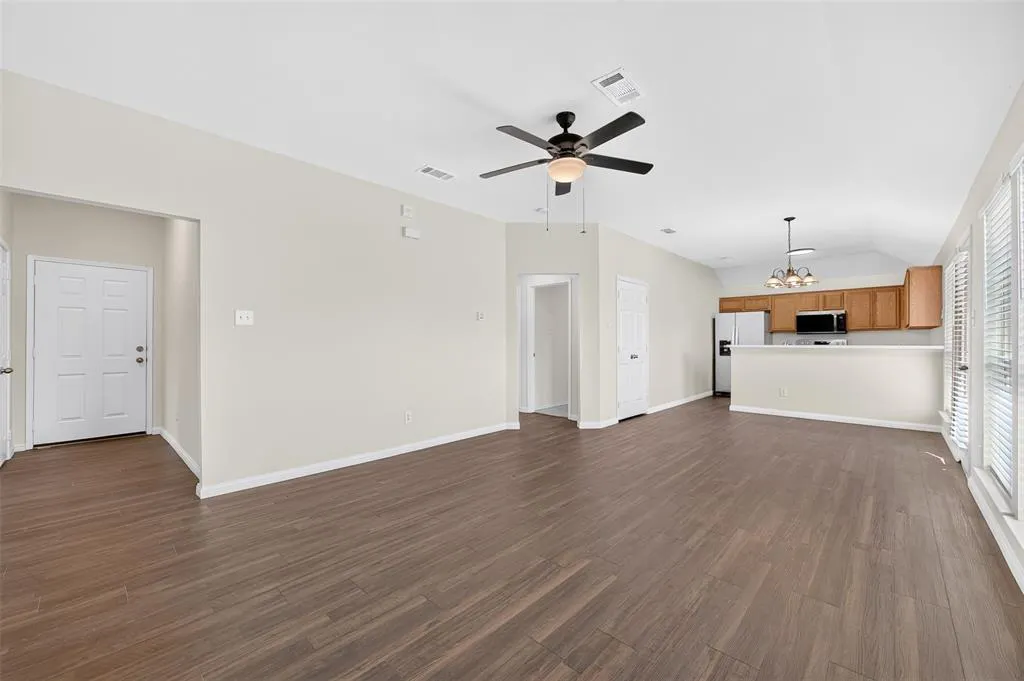 2724 Douglas Drive