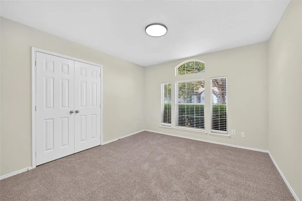2724 Douglas Drive