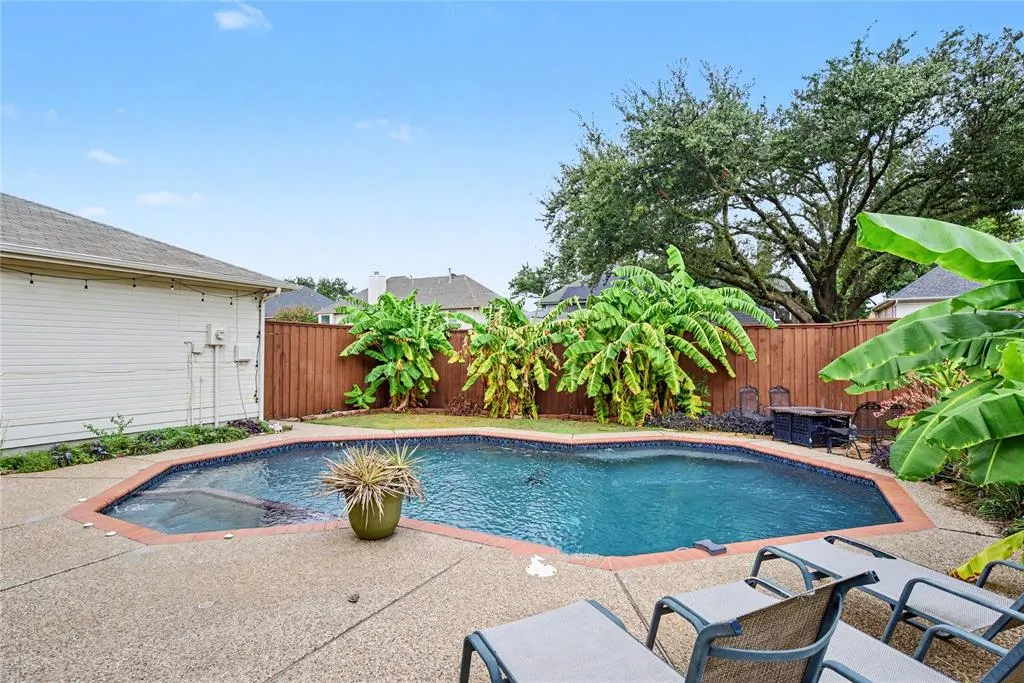 1713 Endicott Drive