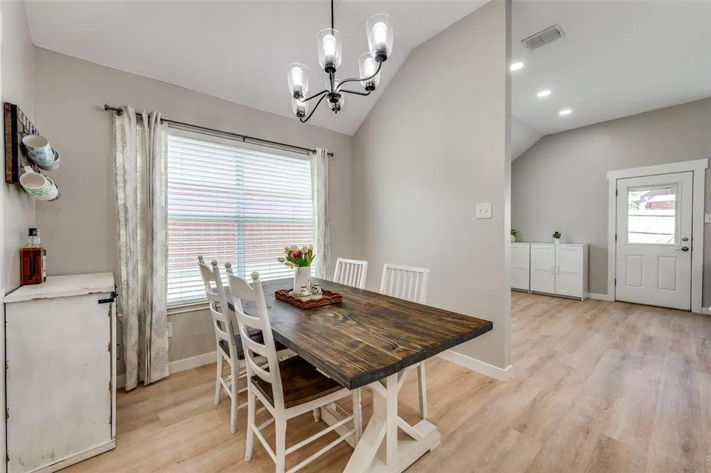 2820 Saddlebred Trail