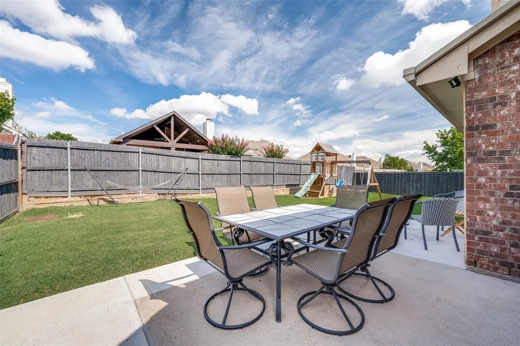 2820 Saddlebred Trail
