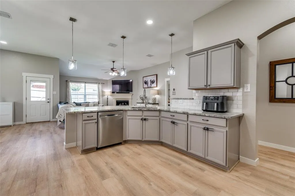 2820 Saddlebred Trail