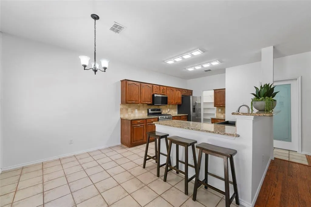 2337 Magnolia Drive