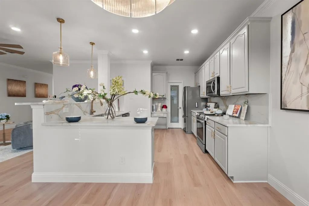 2208 Sheldon Drive