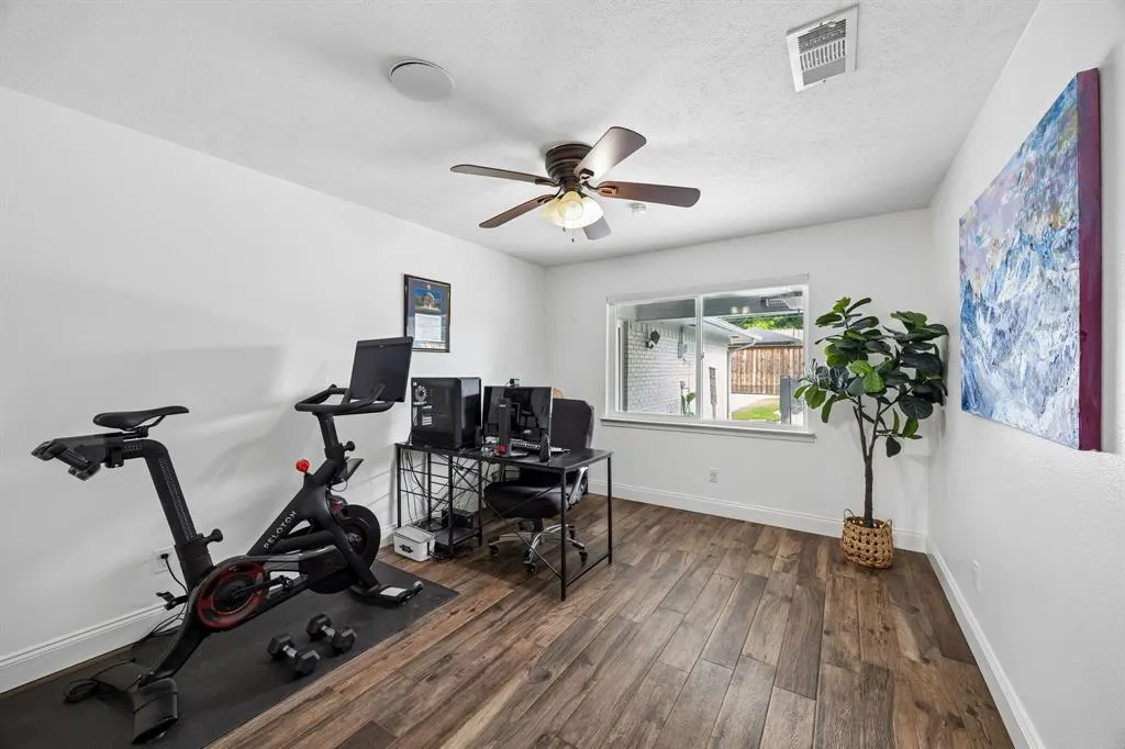 7711 La Avenida Drive