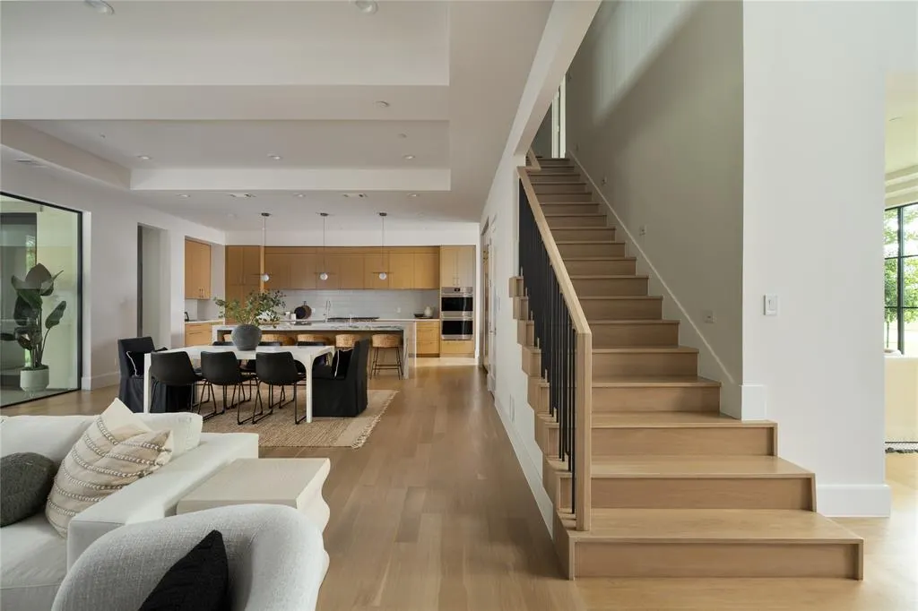 7522 Midbury Drive