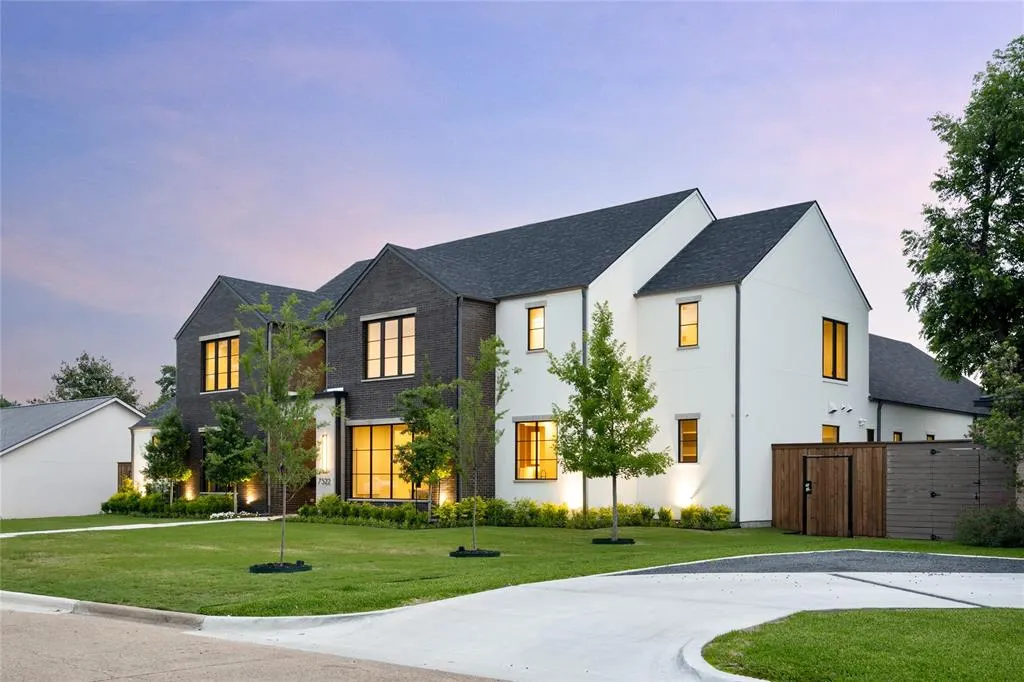 7522 Midbury Drive