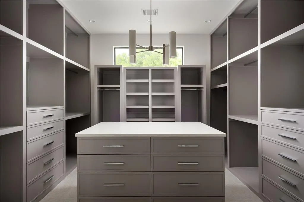 7522 Midbury Drive