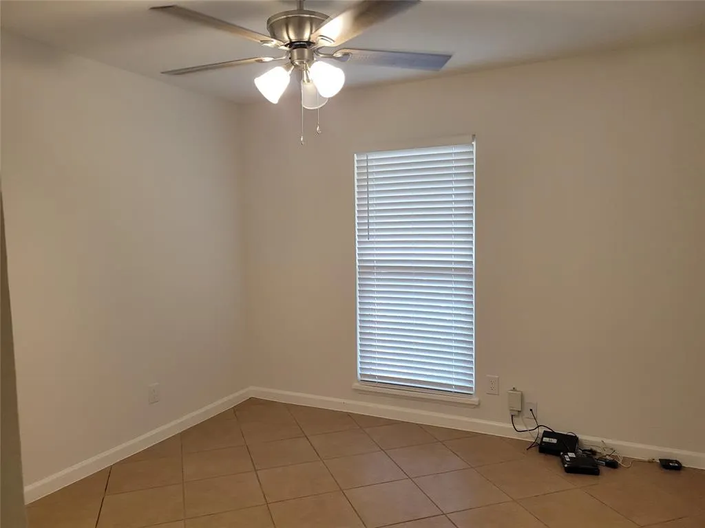 6520 Chinaberry Trail