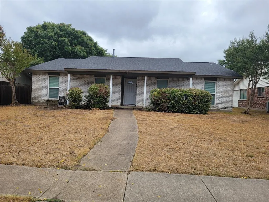 6520 Chinaberry Trail