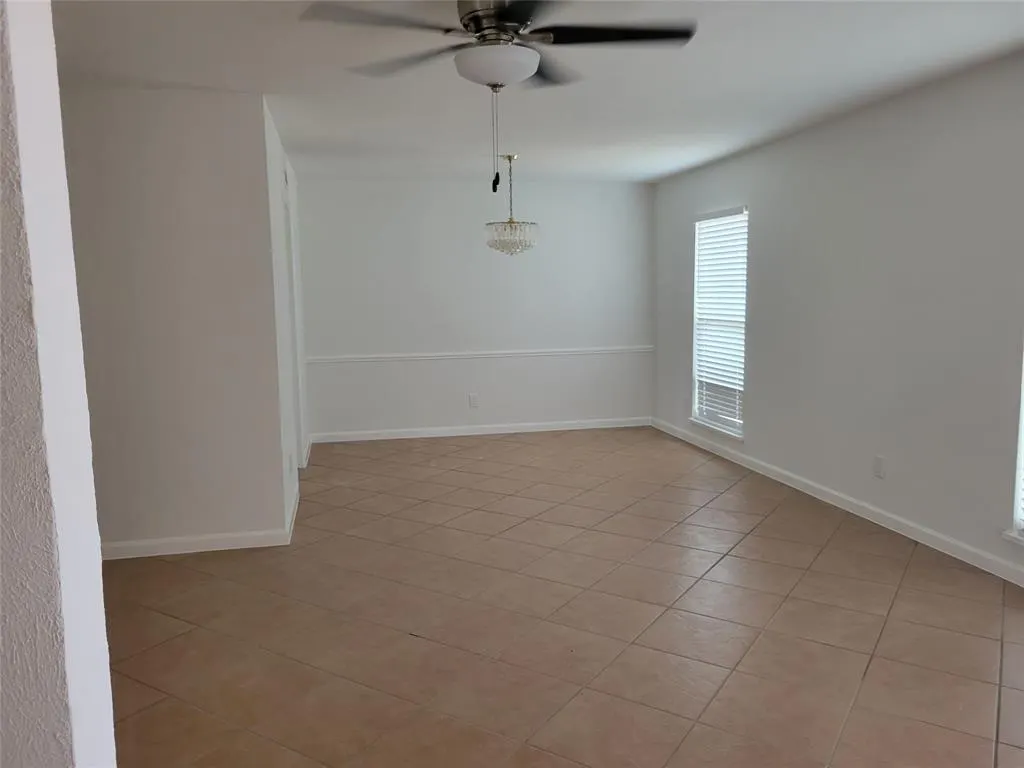 6520 Chinaberry Trail