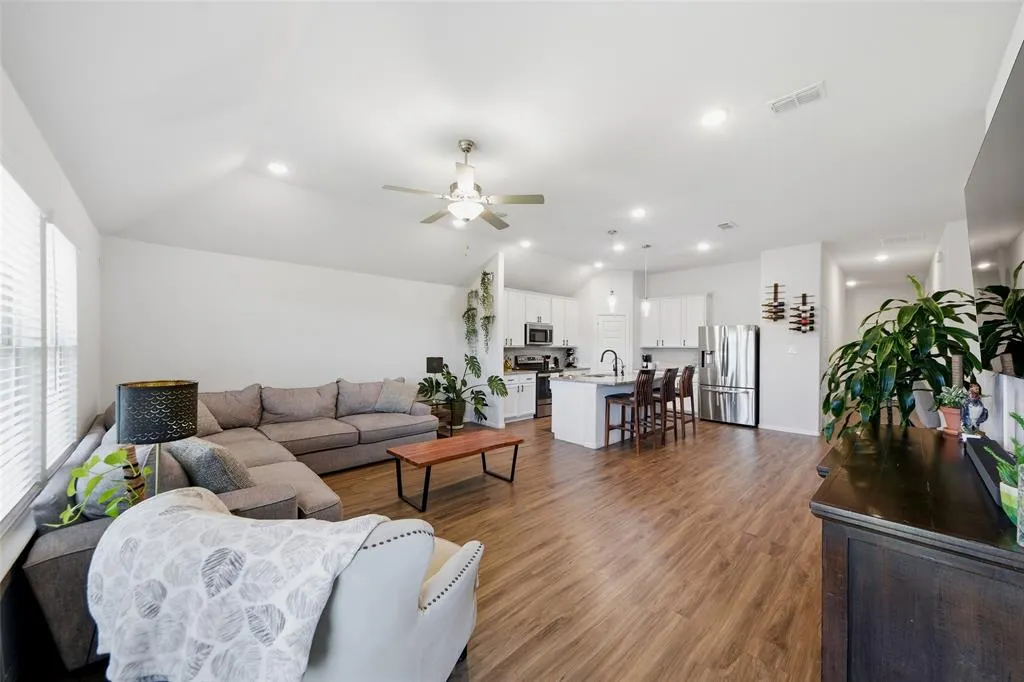 2208 Maplewood Drive