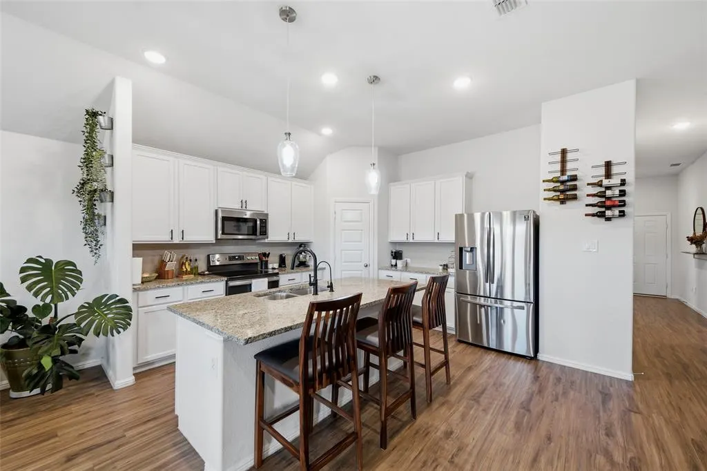 2208 Maplewood Drive