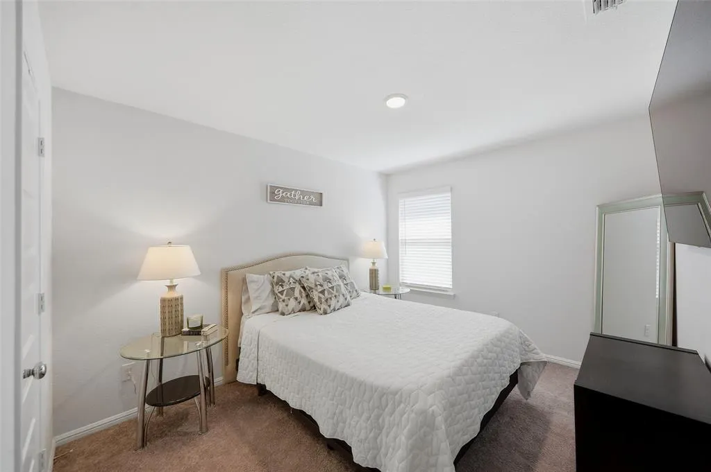 2208 Maplewood Drive