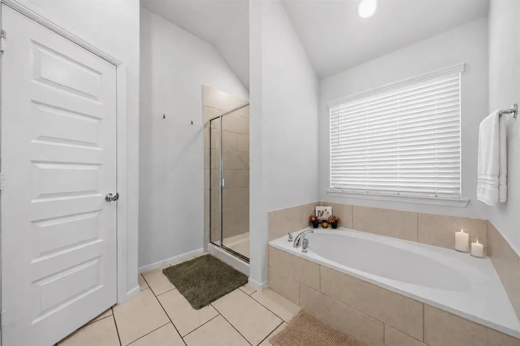 2208 Maplewood Drive