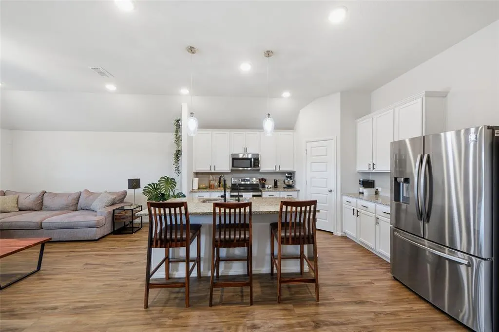 2208 Maplewood Drive