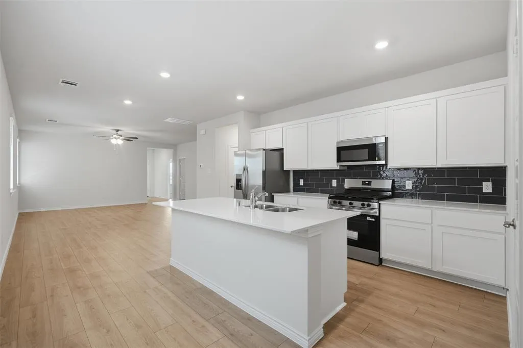 2541 Crestone Drive