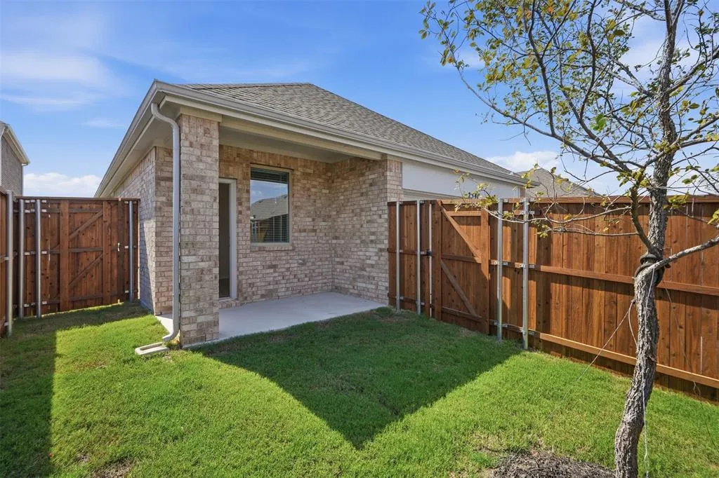 2541 Crestone Drive