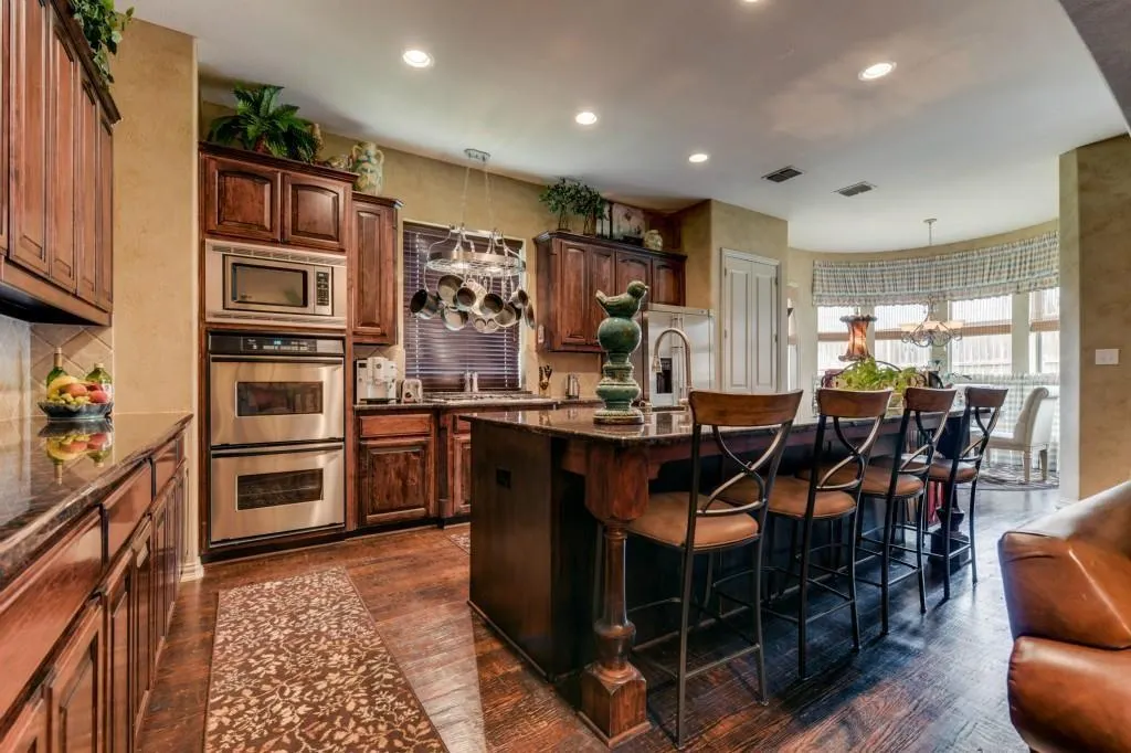 7005 Kenswick Drive